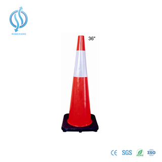 Cone de trânsito de 90 cm com base preta