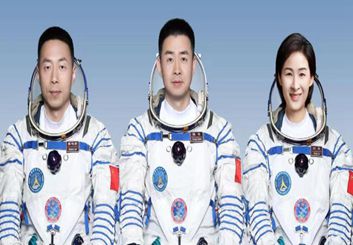 Tripulação da Shenzhou 14 retorna à Terra